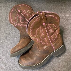 Women’s Justin leather boots